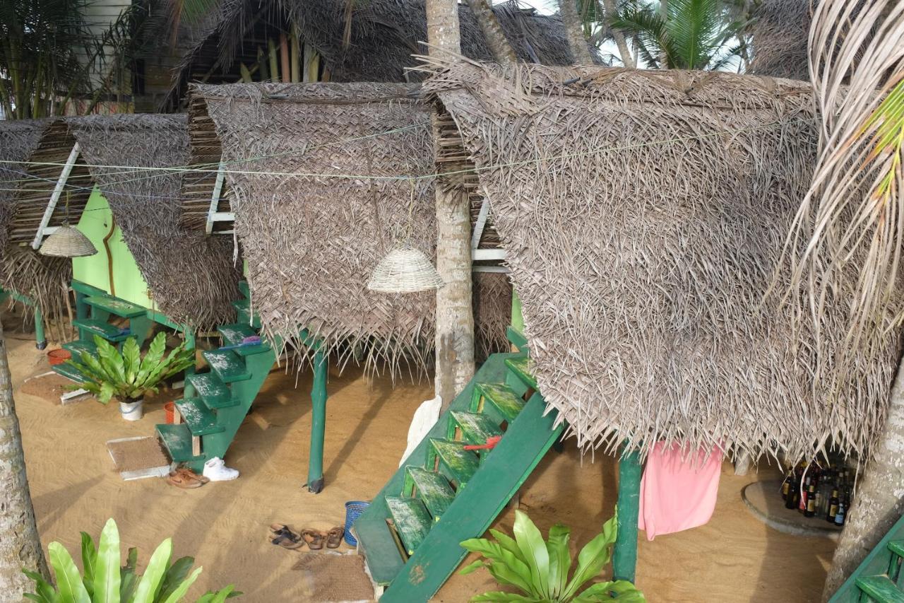 Oynise Beach Cabin Галле Экстерьер фото