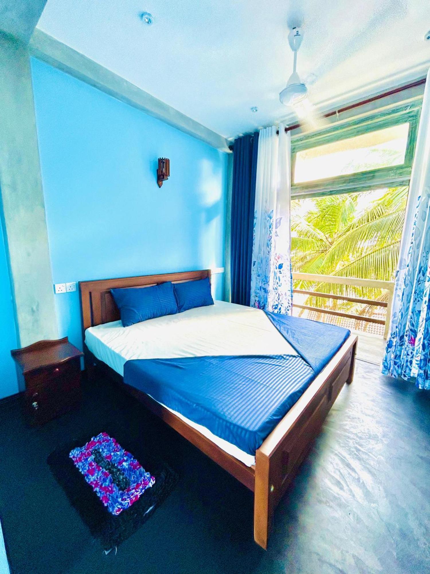 Oynise Beach Cabin Галле Номер фото